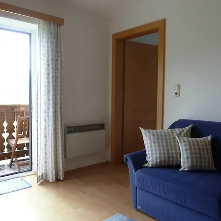 Apartamento Haus Schoenblick Strobl